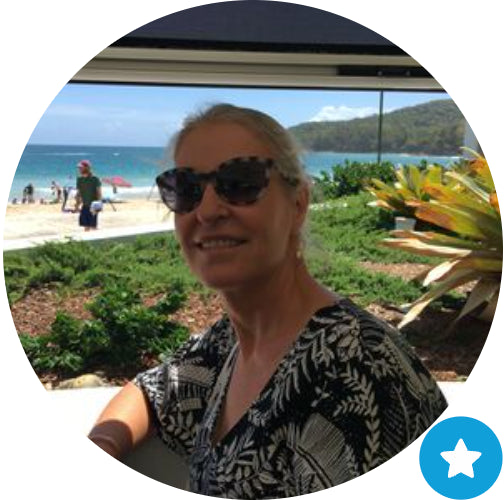 Nikki Arnold - Artist Image